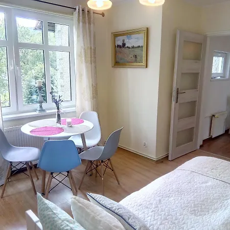 Apartament Zdrojowa 4 Apartmán